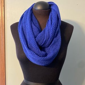 Scarves 3 in a lot